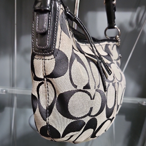 Coach EUC Y2K Signature Jaquard Hobo Shouldet Bag With Coach Carriage Charm - Picture 5 of 11